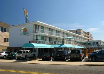 Biscayne Family Resort hotel thumbnail 2