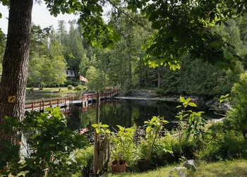 Ruby Lake Resort hotel thumbnail 2