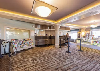 Reges Oceanfront Resort hotel thumbnail 4