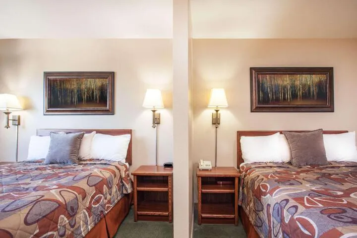 Super 8 by Wyndham Grangeville hotel detail image 6