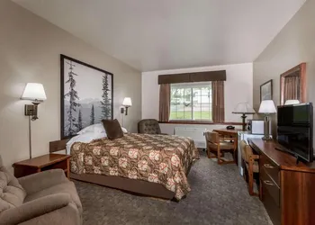Super 8 by Wyndham Grangeville hotel thumbnail 3