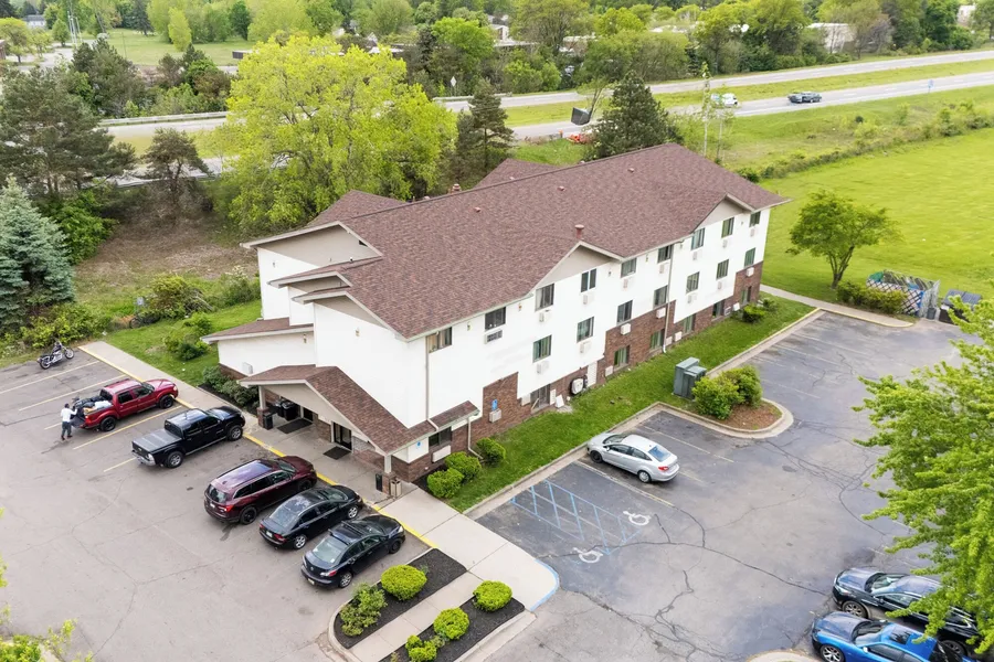 Super Inn by OYO Lansing MI hotel detail image 2