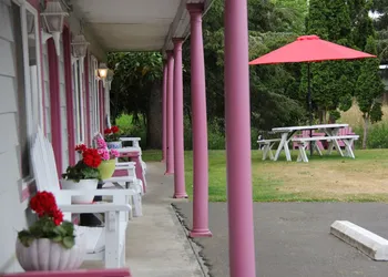 Mariner's Cove Inn hotel thumbnail 3
