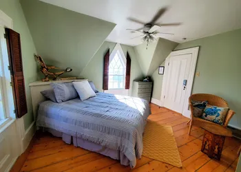 Fisherman's Daughter Bed & Breakfast hotel thumbnail 7
