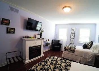 Blue Skies Bed and Breakfast hotel thumbnail 7
