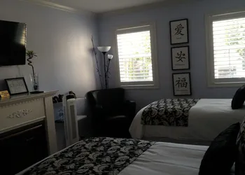 Blue Skies Bed and Breakfast hotel thumbnail 8