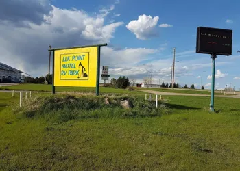 Elk Point Motel & RV Park hotel thumbnail 6