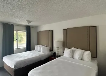 Backcountry Inn Motel hotel thumbnail 3
