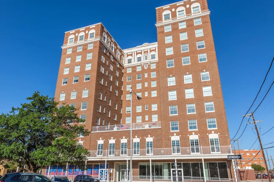 Pioneer Pocket Hotel hotel detail image 2