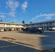 Shoreside Inn & Suites hotel detail image 3