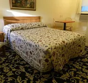Twin Oaks Motel hotel detail image 4