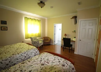 The Fiddle and The Sea B&B hotel thumbnail 5