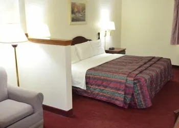 Economy Inn hotel thumbnail 8