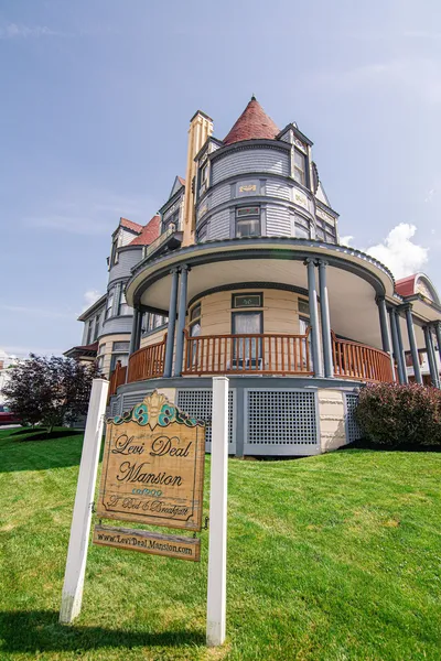 The Levi Deal Mansion Bed & Breakfast hotel detail image 2