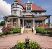 The Levi Deal Mansion Bed & Breakfast hotel detail image 4