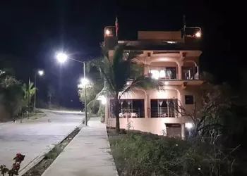 Casa Arcoiris Zihuatanejo hotel thumbnail 3