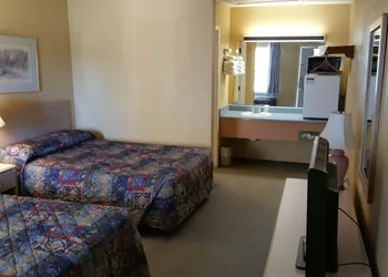 Victorian Inn hotel thumbnail 8