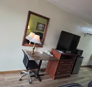 Economy Inn & Suites hotel detail image 7