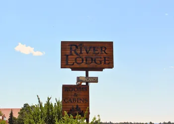 River Lodge hotel thumbnail 5