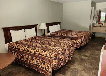 Swiss Village Inn hotel thumbnail 5