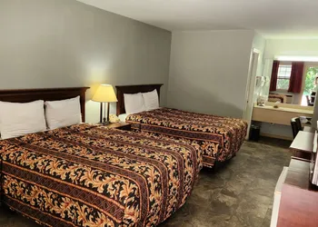 Swiss Village Inn hotel thumbnail 6