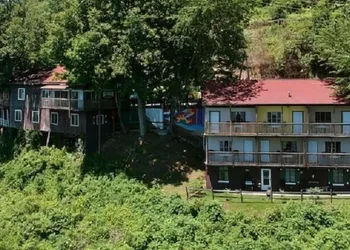 Alpine Inn hotel thumbnail 2