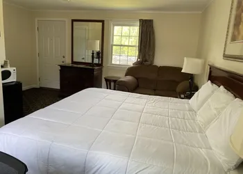 The Villager Motel hotel thumbnail 7
