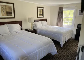 The Villager Motel hotel thumbnail 8