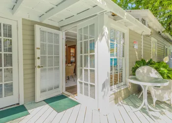 Key West Villas hotel thumbnail 2