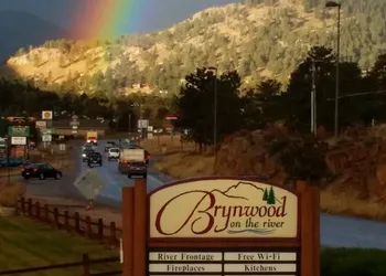 Brynwood on the River hotel thumbnail 7
