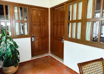 Casa de las Conchas Cuernavaca hotel thumbnail 2