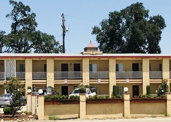 Town & Country Motel hotel thumbnail 2