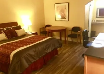 Town & Country Motel hotel thumbnail 4