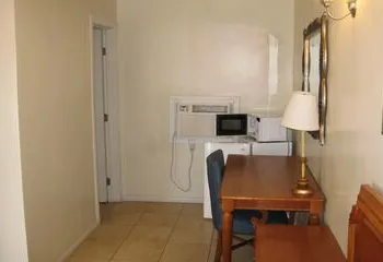 Route 66 Barstow Hotel hotel thumbnail 4