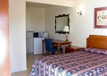 Route 66 Barstow Hotel hotel thumbnail 4