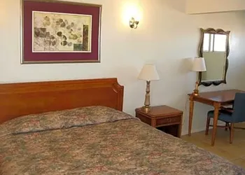 Route 66 Barstow Hotel hotel thumbnail 6
