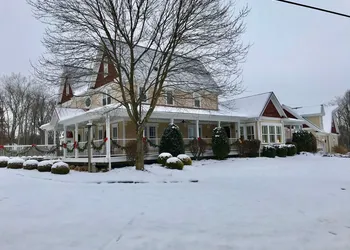 Chapel Valley Estate bed & breakfast hotel thumbnail 4