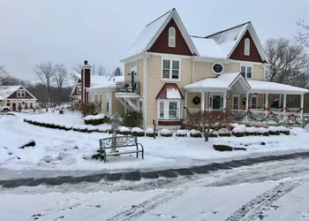 Chapel Valley Estate bed & breakfast hotel thumbnail 6