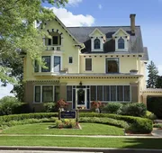Honeybee Inn Bed & Breakfast hotel detail image 3