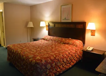 Economy Inn hotel thumbnail 6