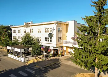 Fairhaven Village Inn hotel thumbnail 5