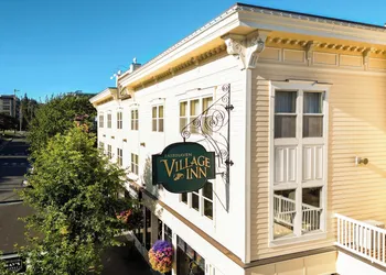 Fairhaven Village Inn hotel thumbnail 6