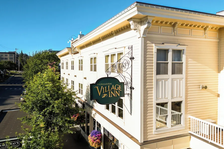 Fairhaven Village Inn hotel detail image 6