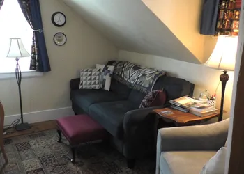 Old Iron Inn Bed and Breakfast hotel thumbnail 7
