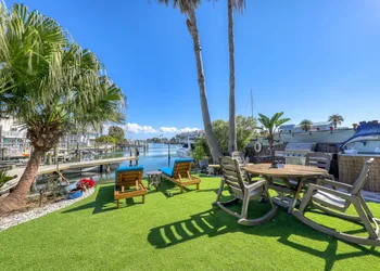 Sand Vista Vacation Rentals hotel thumbnail 2