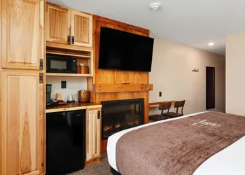 Tamarack Lodge of Traverse City hotel thumbnail 7