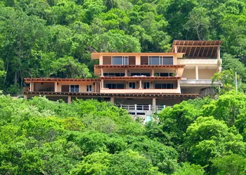 La Escollera Suites Adults Only hotel thumbnail 2
