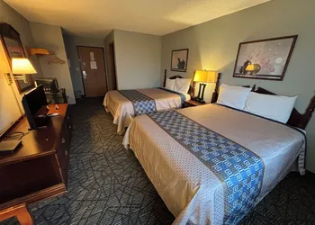 Covered Bridge Inn hotel thumbnail 7