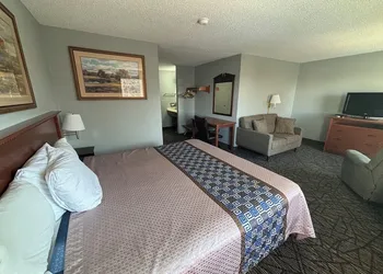 Covered Bridge Inn hotel thumbnail 8