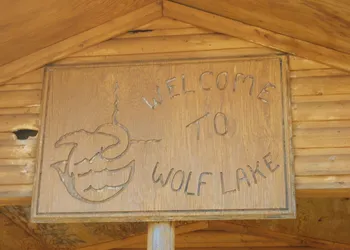 Big Sand Lake Lodge hotel thumbnail 6